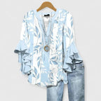 Women floral blouse with ruffled 3/4 sleeves and V-neckline regular fit