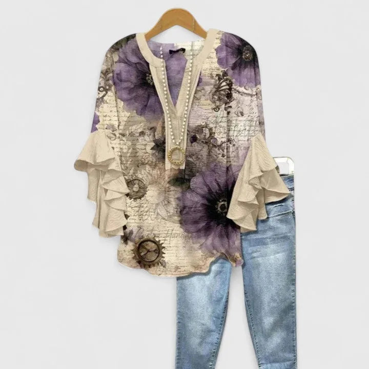 Women floral blouse with ruffled 3/4 sleeves and V-neckline regular fit