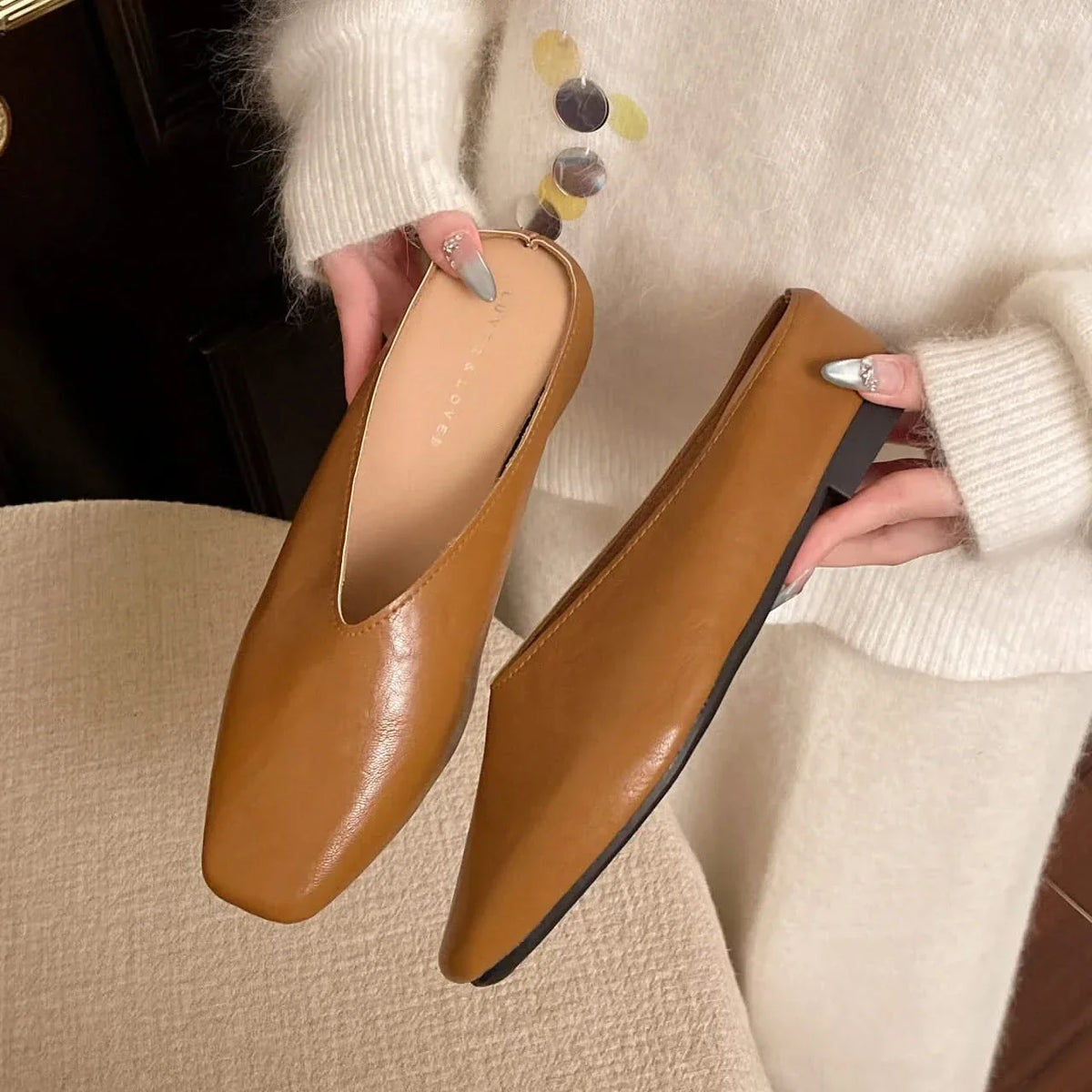 Women slip-on flats low cut in black vegan leather