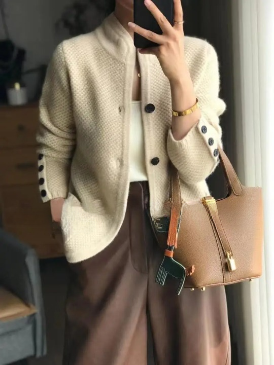Women's textured blazer slim fit with button closure, office and smart casual