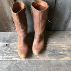 Women's autumn boots in brown water-resistant leather, versatile and elegant
