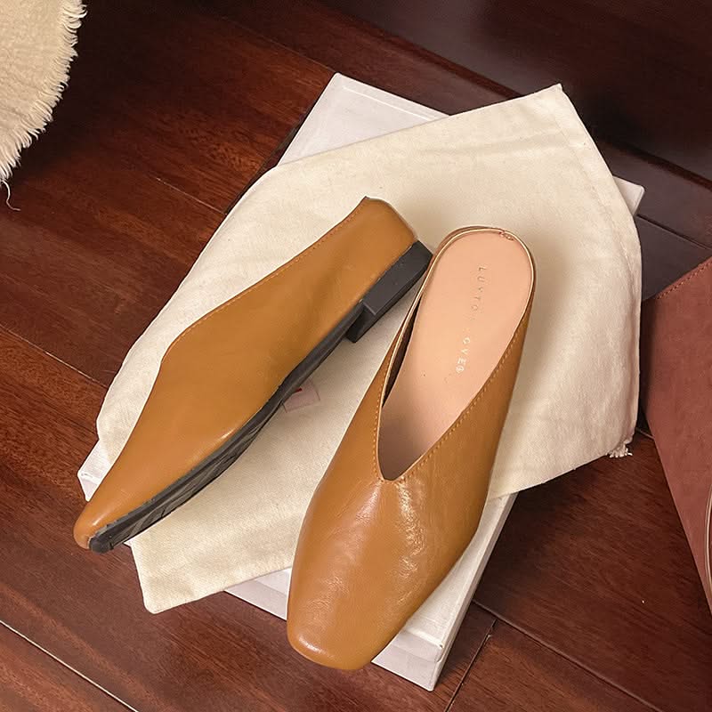 Women slip-on flats low cut in black vegan leather