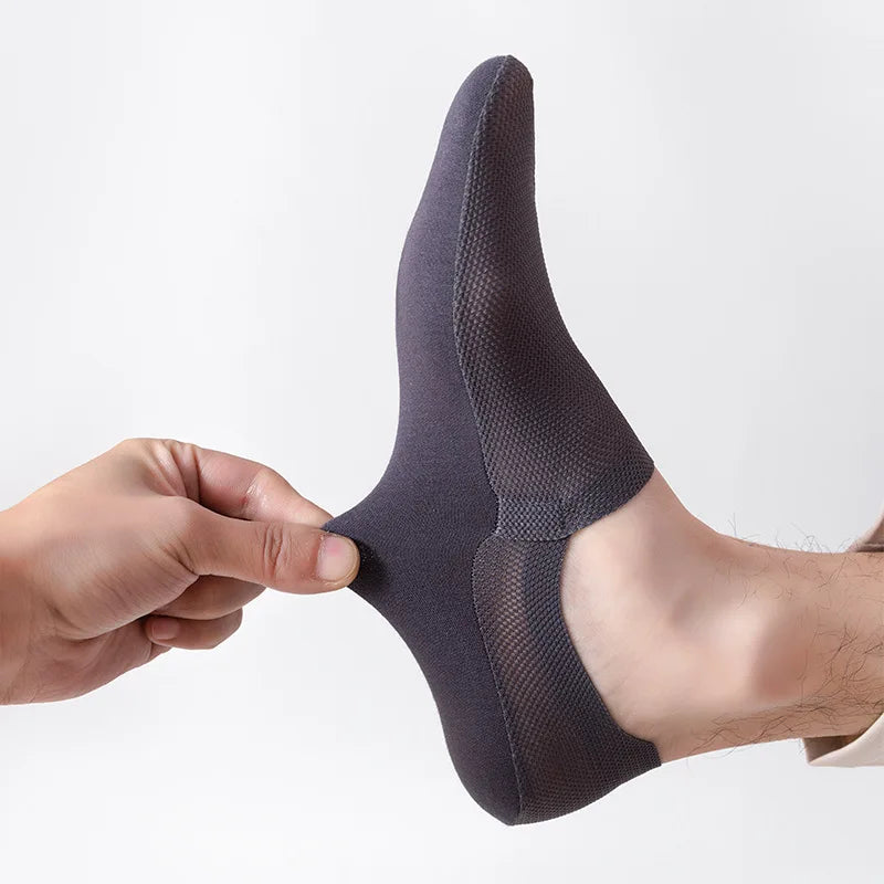 Invisible breathable anti-slip low cut socks, no-show design with cotton sole