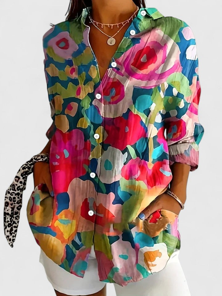 Women's blouse with colorful print and relaxed fit, casual everyday top