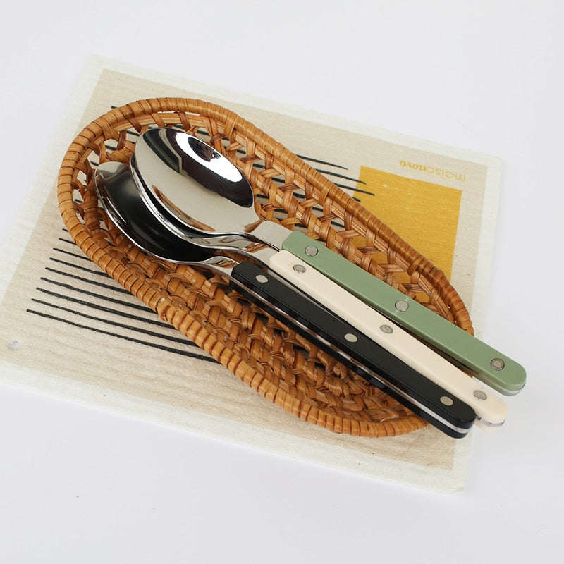 24-piece stainless steel cutlery set with engraved design, serves 6