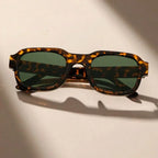 Acetate bold frame retro sunglasses with full UV protection in leopard black and yellow