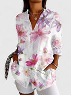 Women's blouse with colorful print and relaxed fit, casual everyday top