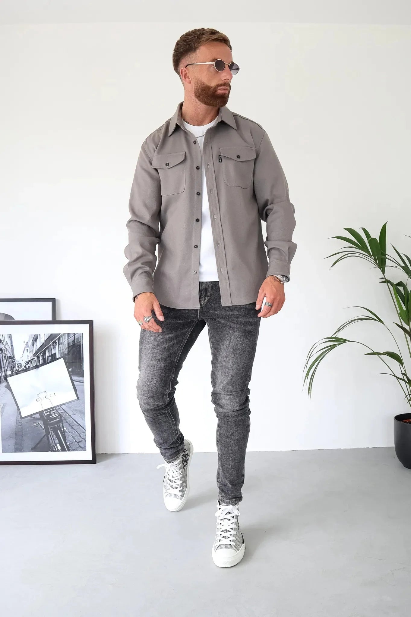 Men's button-up shirt jacket with chest pockets, casual overshirt