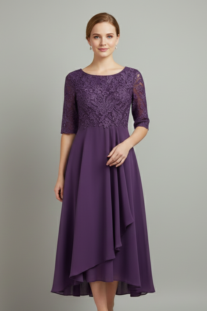 Women's midi dress with round neckline and short sleeves, loose fit, small-scale pattern