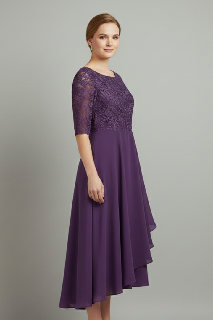 Women's midi dress with round neckline and short sleeves, loose fit, small-scale pattern