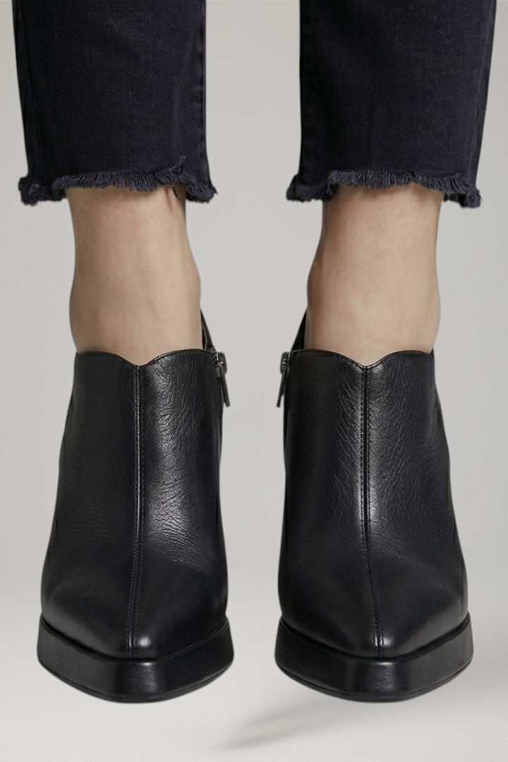 Women leather platform block heel pumps with side zipper in black