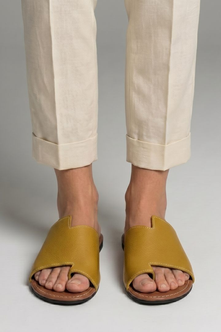 Women open toe slip-on flat sandals with leather lining and textured outsole