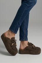 Women platform sandals round toe slip-on with leather lining and rubber outsole