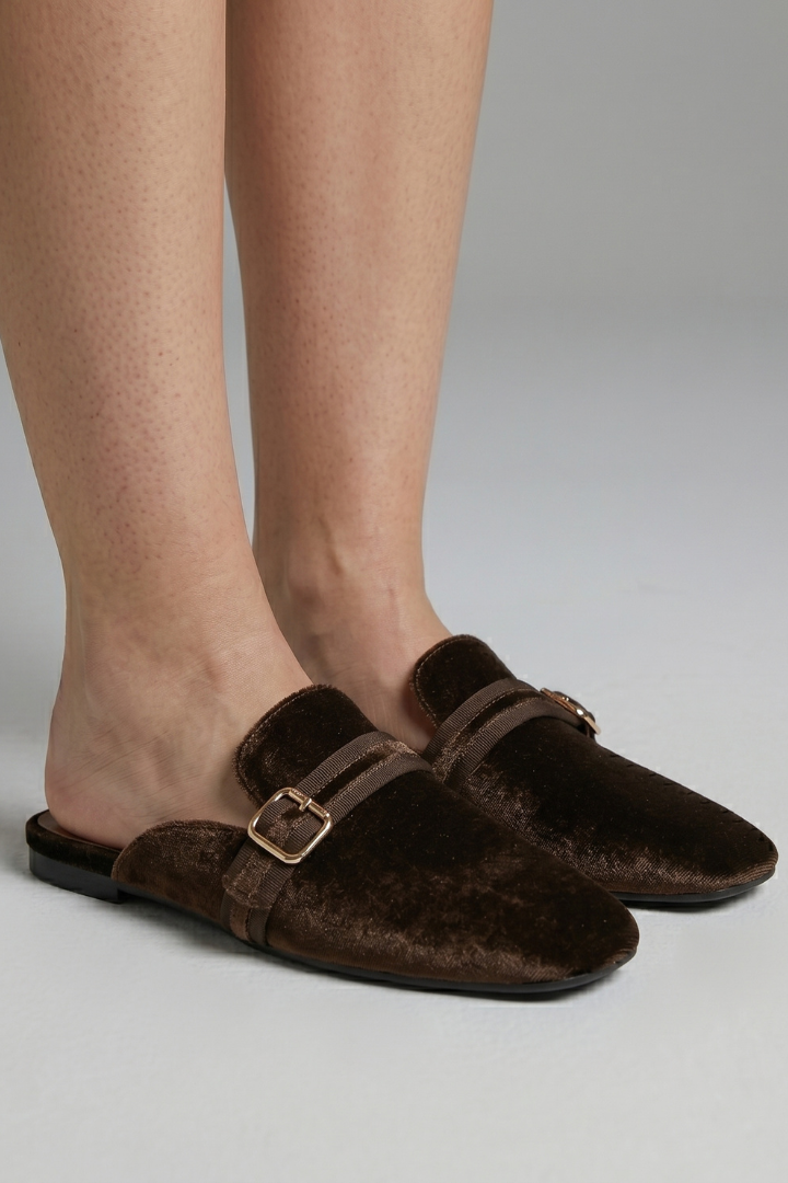Women's slip-on slippers square toe leather lined fabric upper