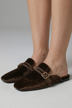 Women's slip-on slippers square toe leather lined fabric upper