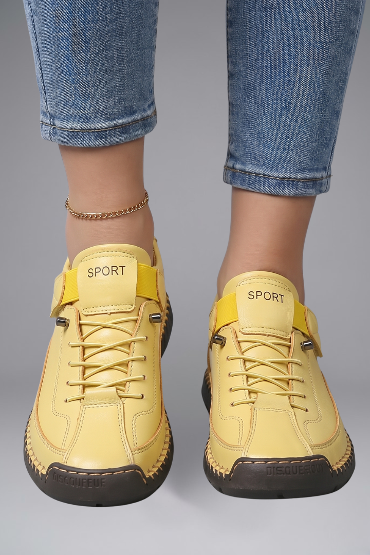 Women's leather trainers with elastic side panels and EVA sole, slip-on sneakers