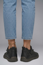 Women's leather trainers with elastic side panels and EVA sole, slip-on sneakers