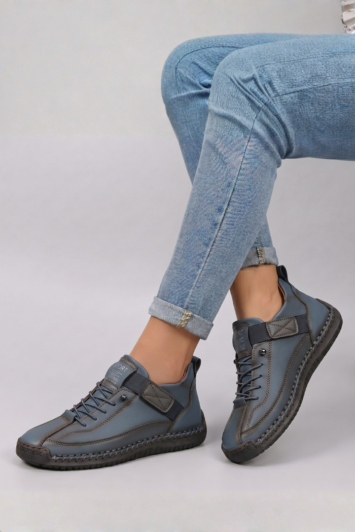Women leather trainers lace-up front in multiple colours