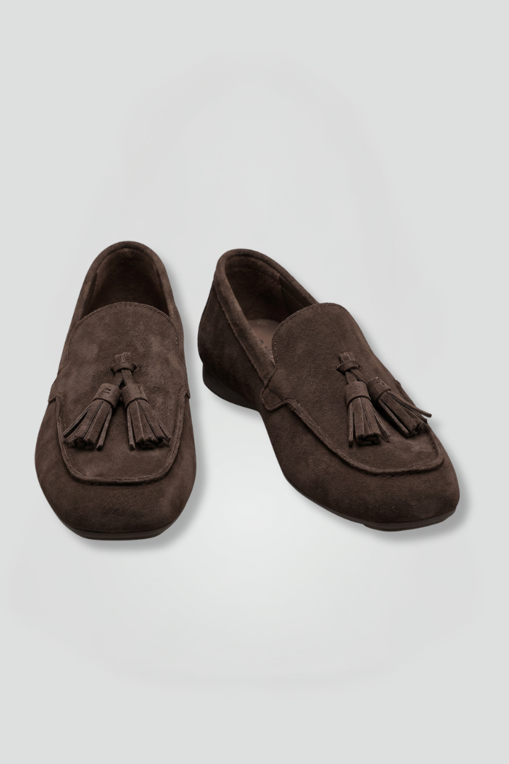 Women flat tassel loafers slip-on round toe dark brown