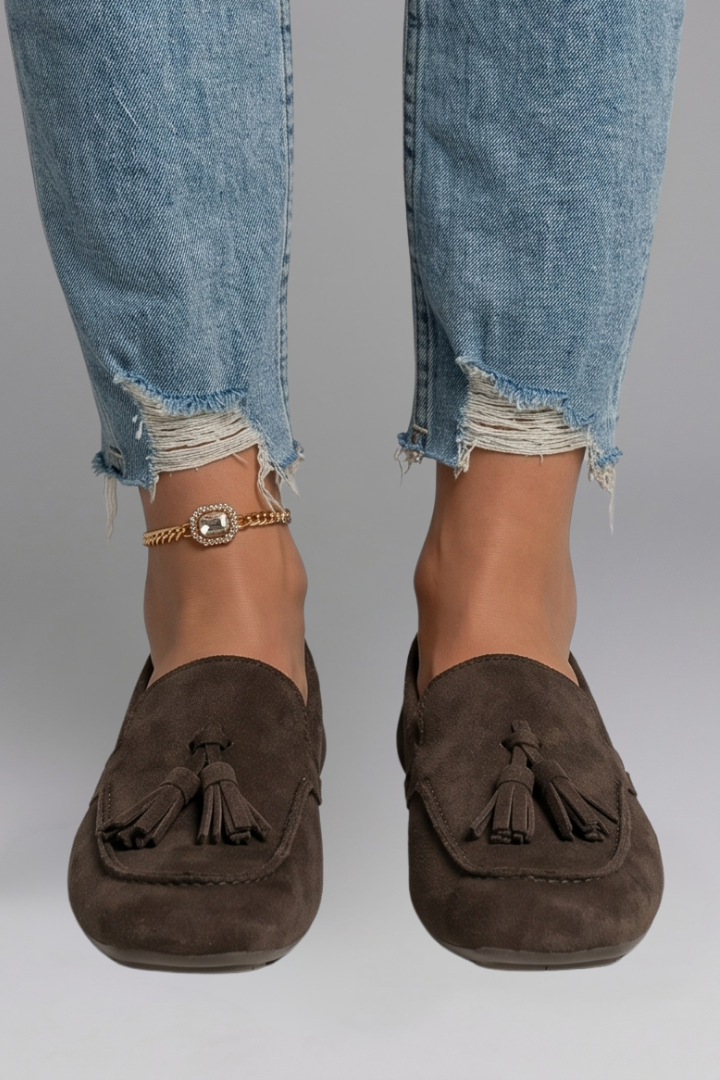 Women flat tassel loafers slip-on round toe dark brown