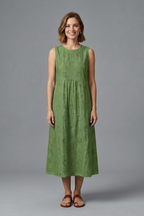 Women's midi dress sleeveless with round neckline, gathered waist and side pockets