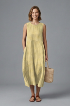 Women's midi dress sleeveless with round neckline, gathered waist and side pockets
