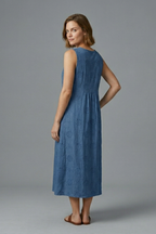 Women's midi dress sleeveless with round neckline, gathered waist and side pockets