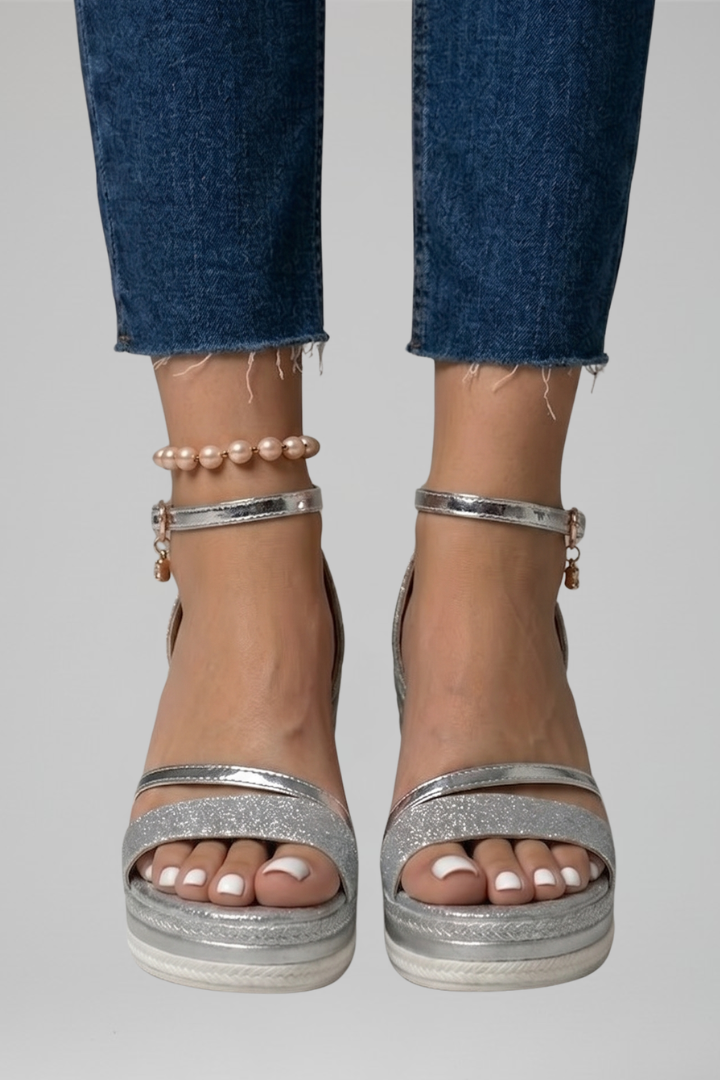 Women's orthopaedic slip-on sandals with cushioned footbed and open toe, low platform sole