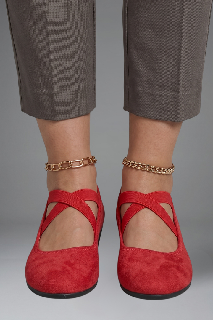 Women's orthopaedic flat shoes slip-on with elastic crisscross straps and low wedge sole