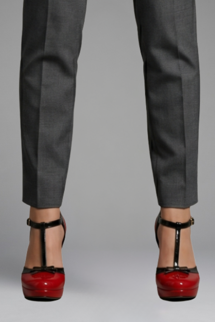 Women's orthopaedic heels with T-strap and platform sole, formal closed round toe