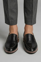 Women orthopaedic loafers slip on pointed toe low heel black