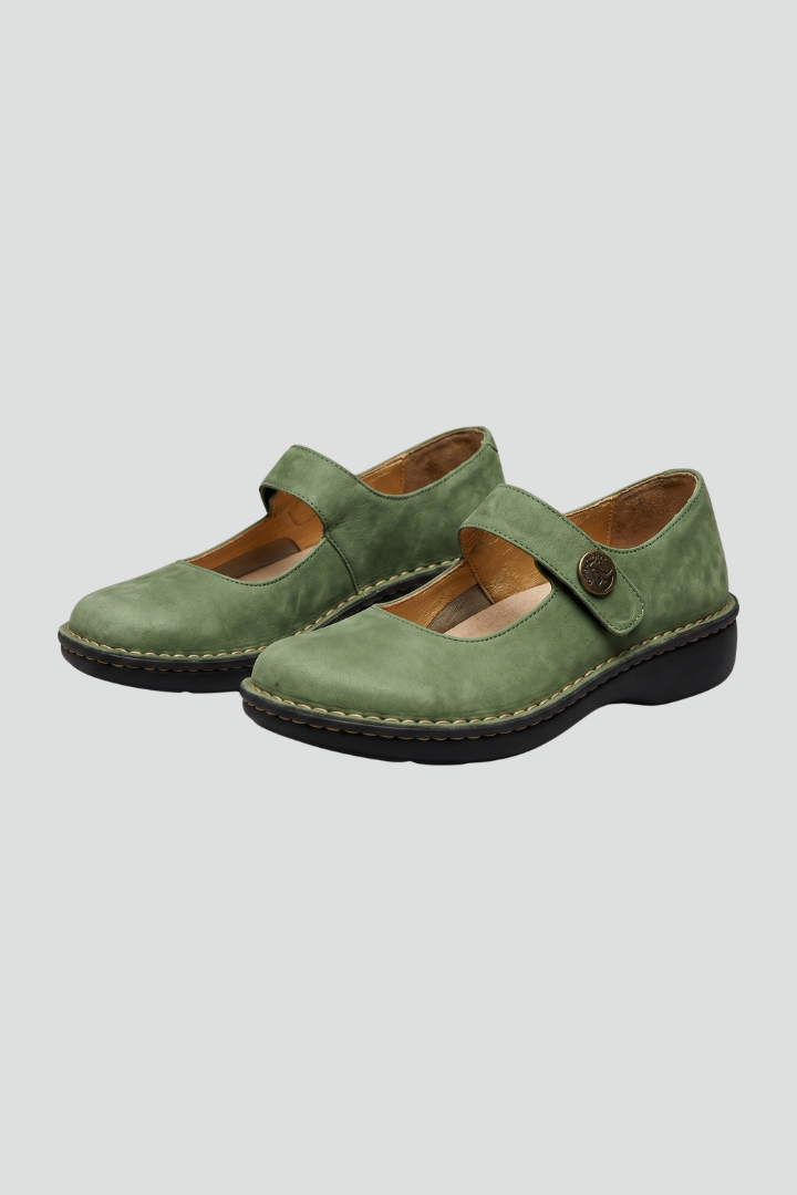 Women's orthopaedic Mary Jane flats with strap closure, rounded toe, flat sole