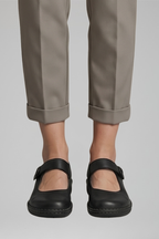 Women's orthopaedic Mary Jane flats with strap closure, rounded toe, flat sole