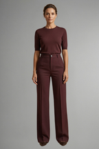Women's high waist straight leg trousers with pull-on closure and stretch fabric