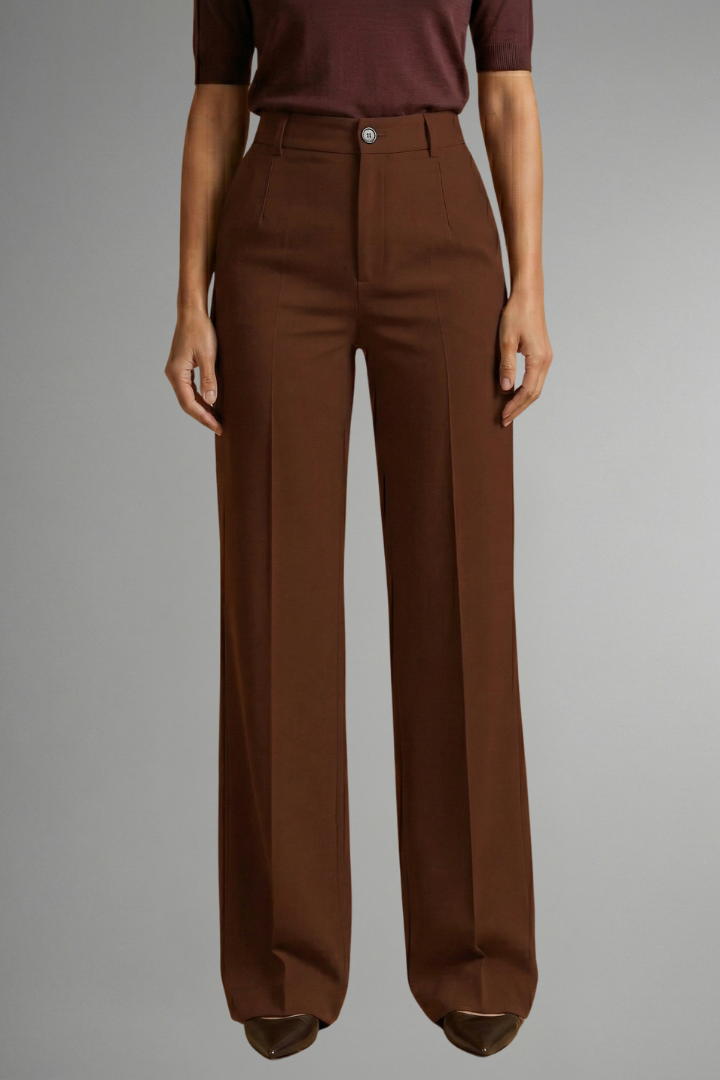Women's high waist straight leg trousers with pull-on closure and stretch fabric