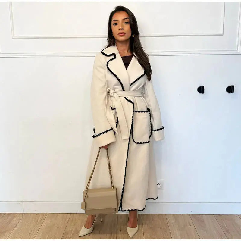 Women reversible pocket coat midi length in beige and black