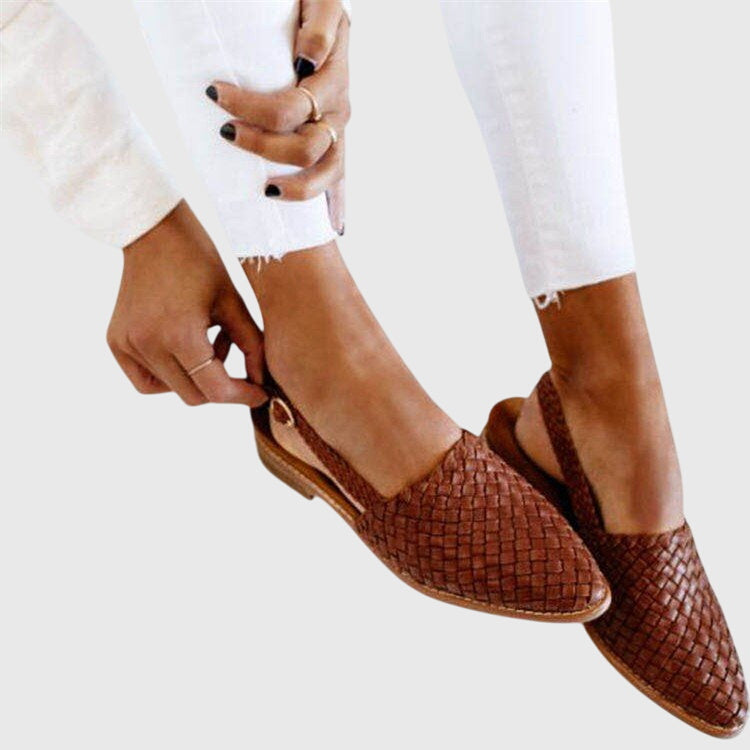 Women's woven slingback flats with adjustable buckle strap, pointed toe, orthopaedic summer flat shoes