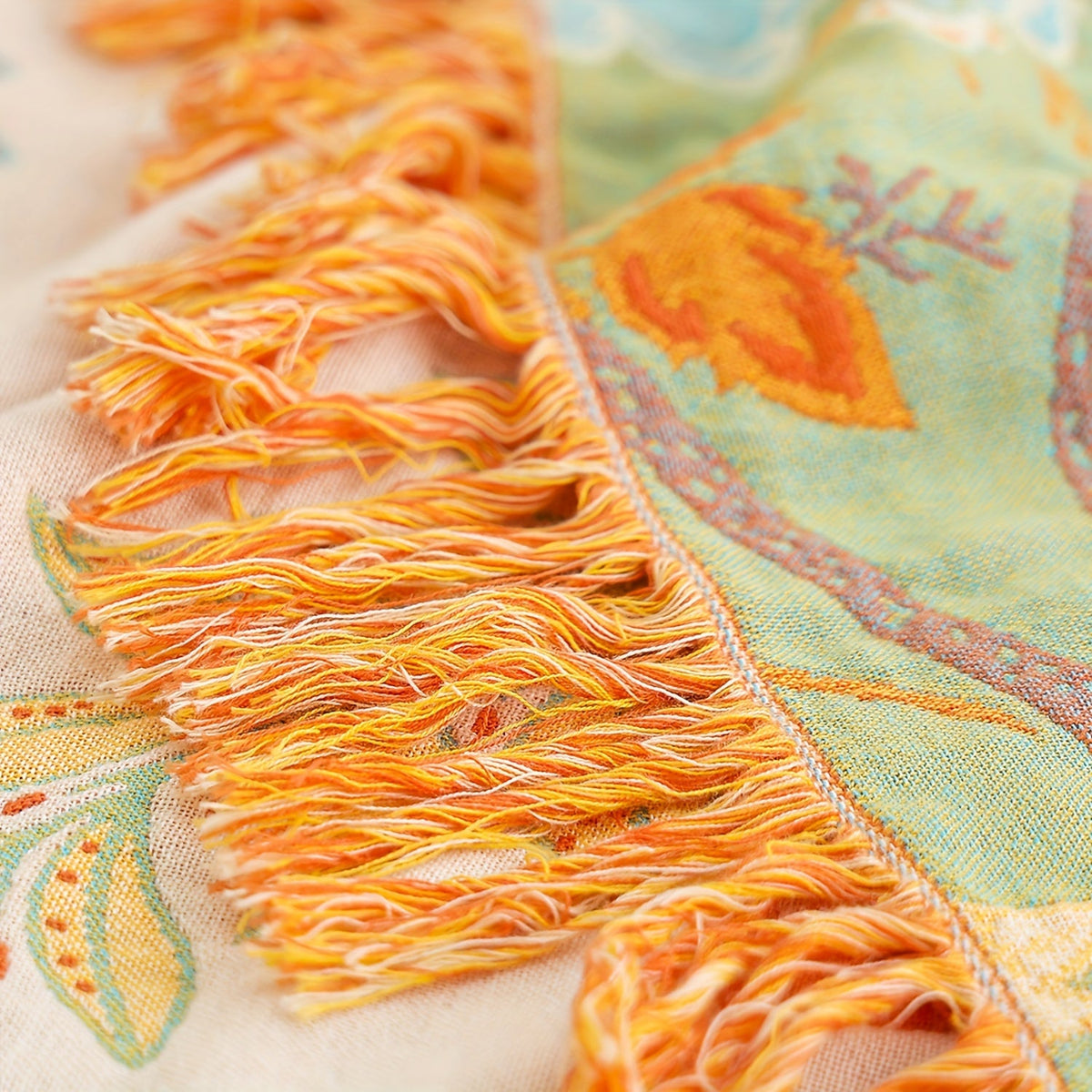 Bohemian cotton throw blanket with tassel fringe and floral jacquard pattern, cream white, 200x230cm