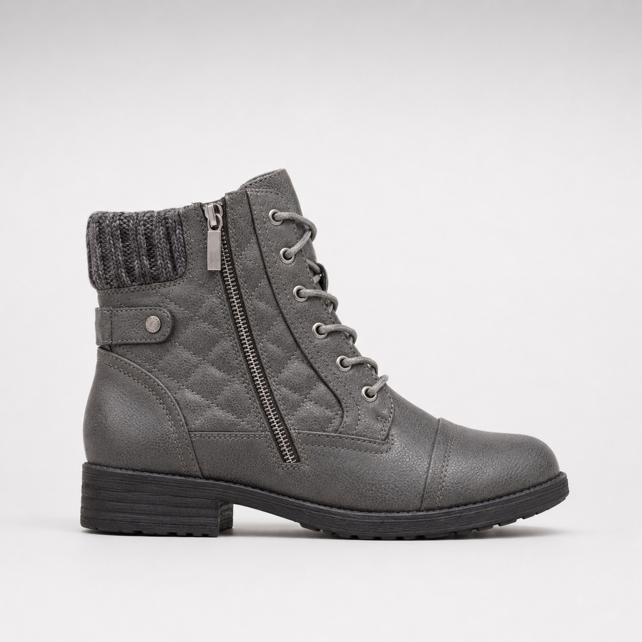Women's leather ankle boots with side zipper and low block heel
