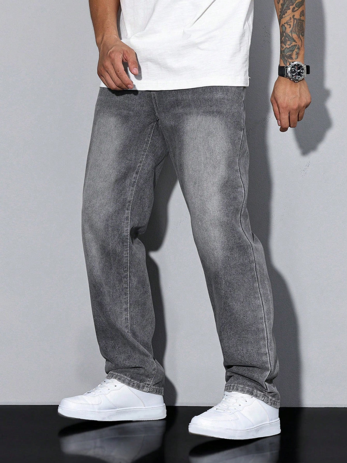 Men denim jeans relaxed fit straight leg in multiple colors