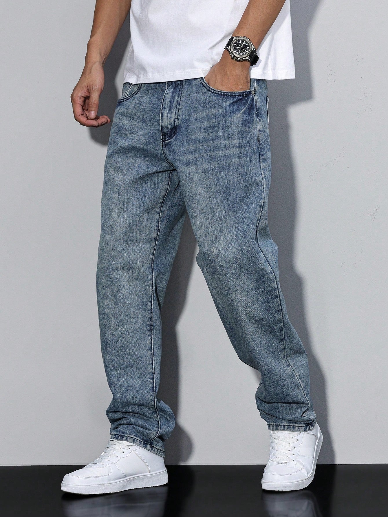 Men denim jeans relaxed fit straight leg in multiple colors