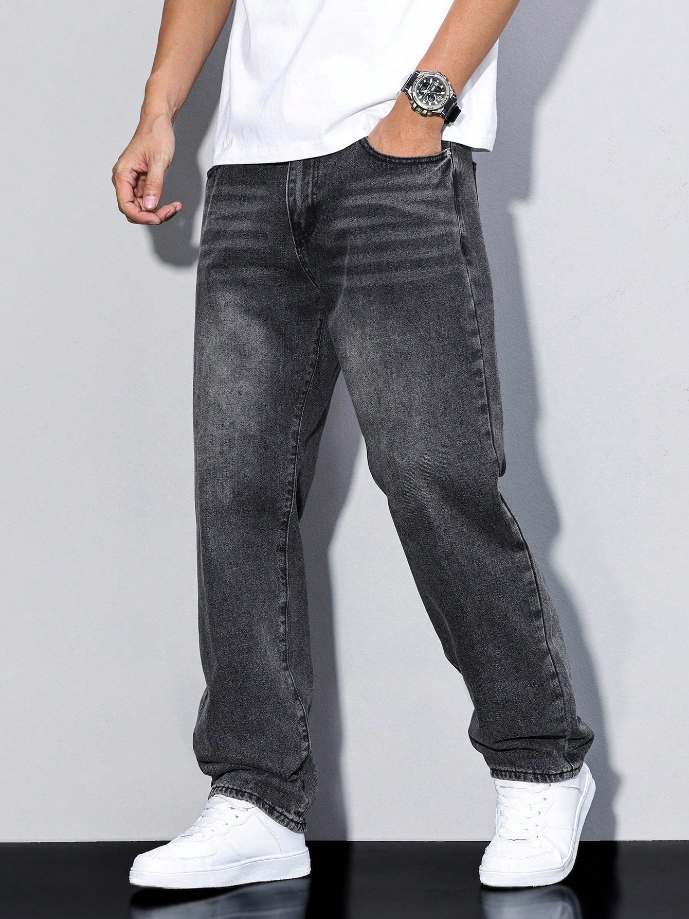 Men denim jeans relaxed fit straight leg in multiple colors