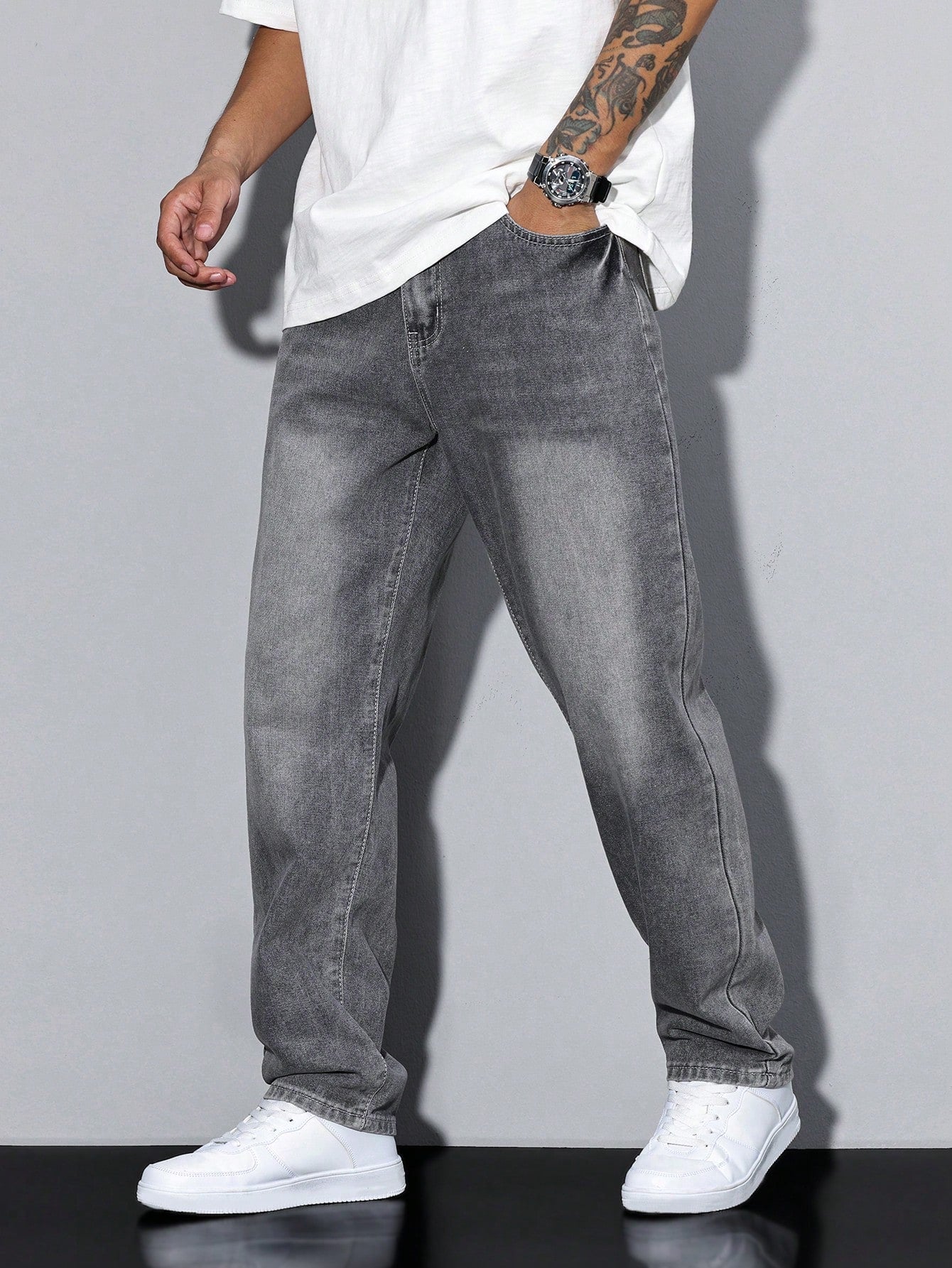 Men denim jeans relaxed fit straight leg in multiple colors