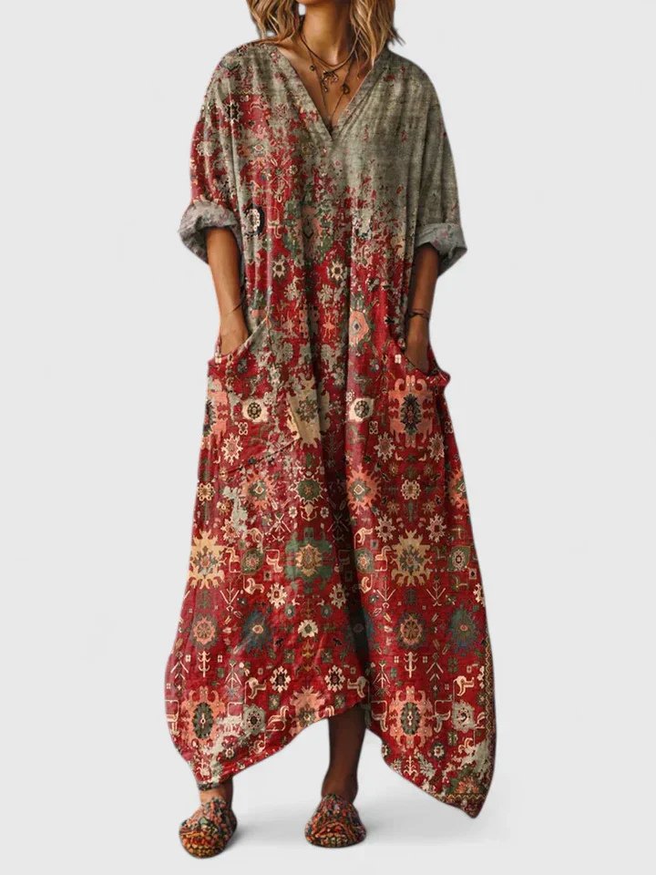 Women's boho maxi dress with paisley print and front pockets, loose cotton fit