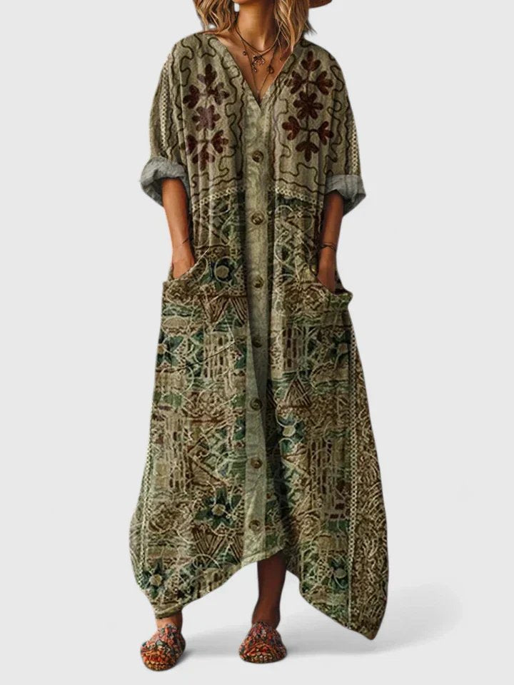 Women's boho maxi dress with paisley print and front pockets, loose cotton fit