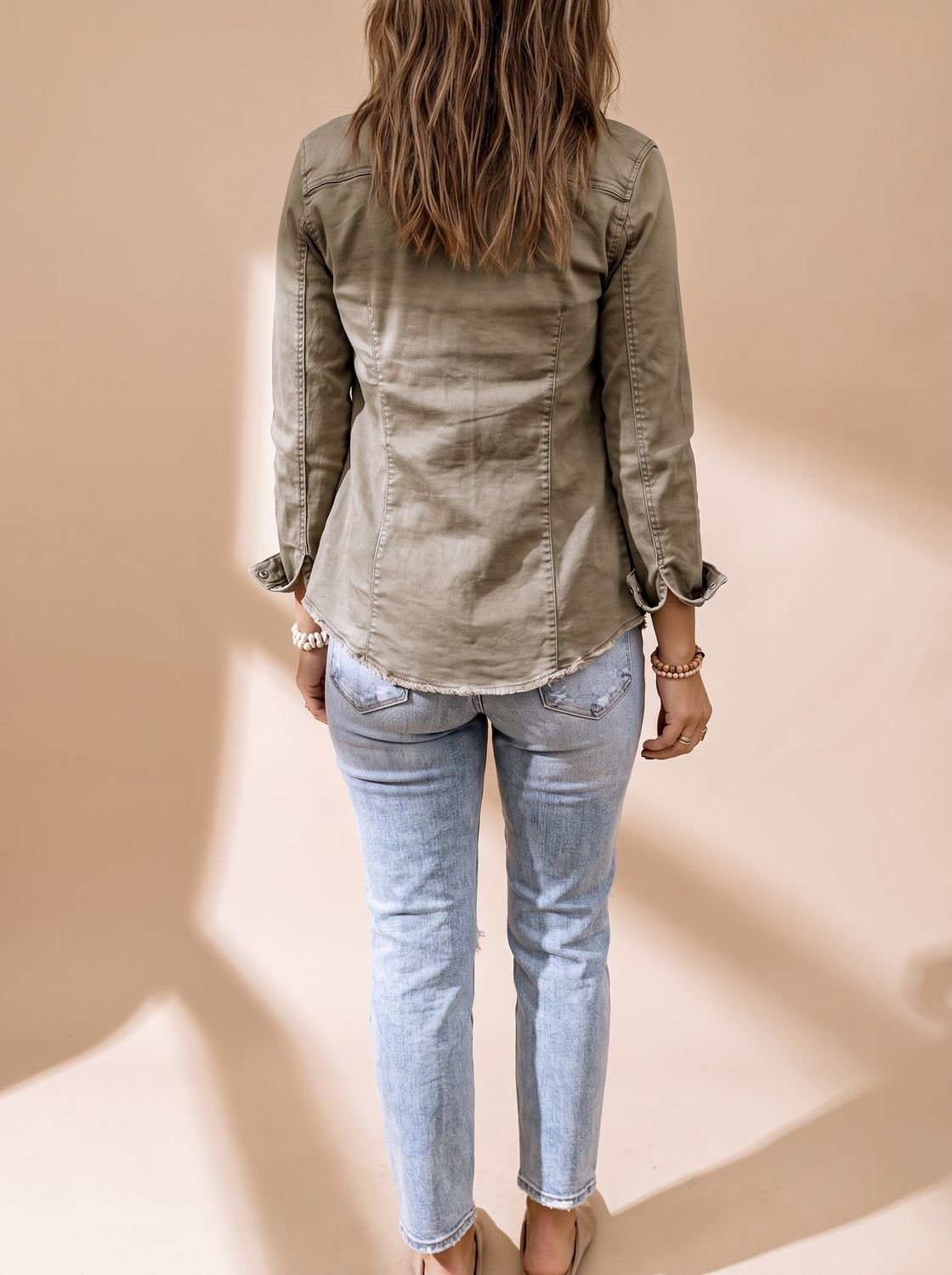 Women's denim jacket with button front, shirt collar and flap chest pockets