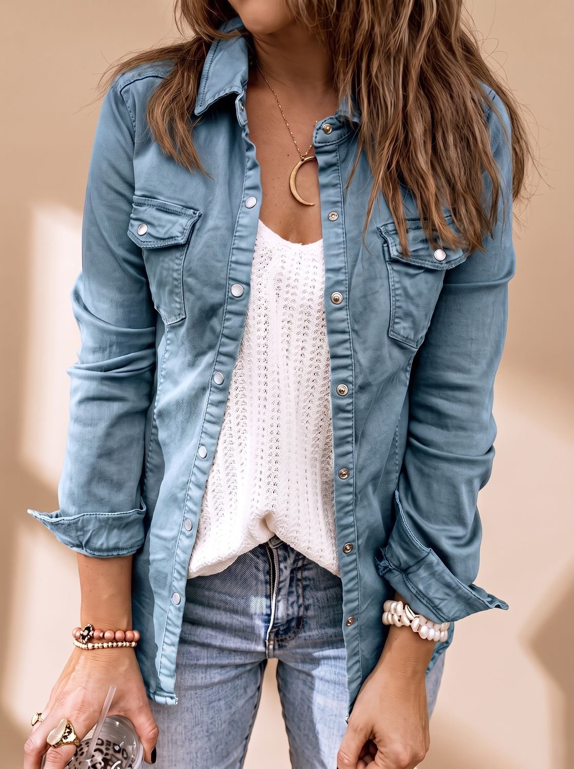 Women's denim jacket with button front, shirt collar and flap chest pockets