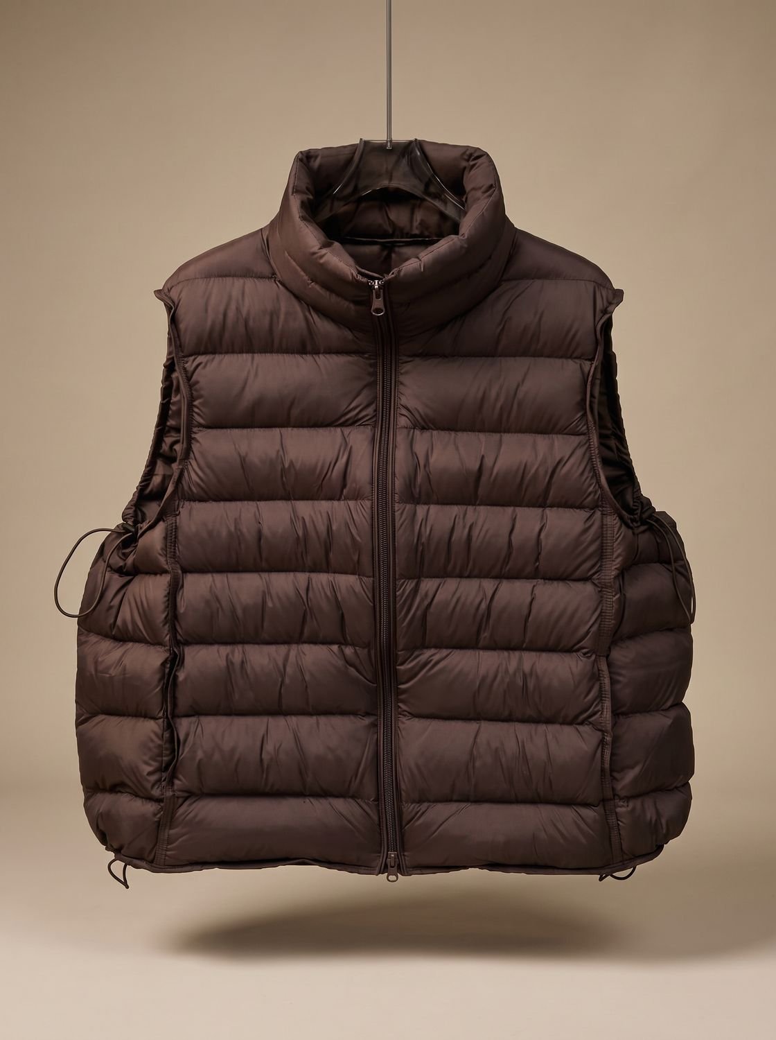 Women quilted sleeveless vest with two-way zip and stand collar