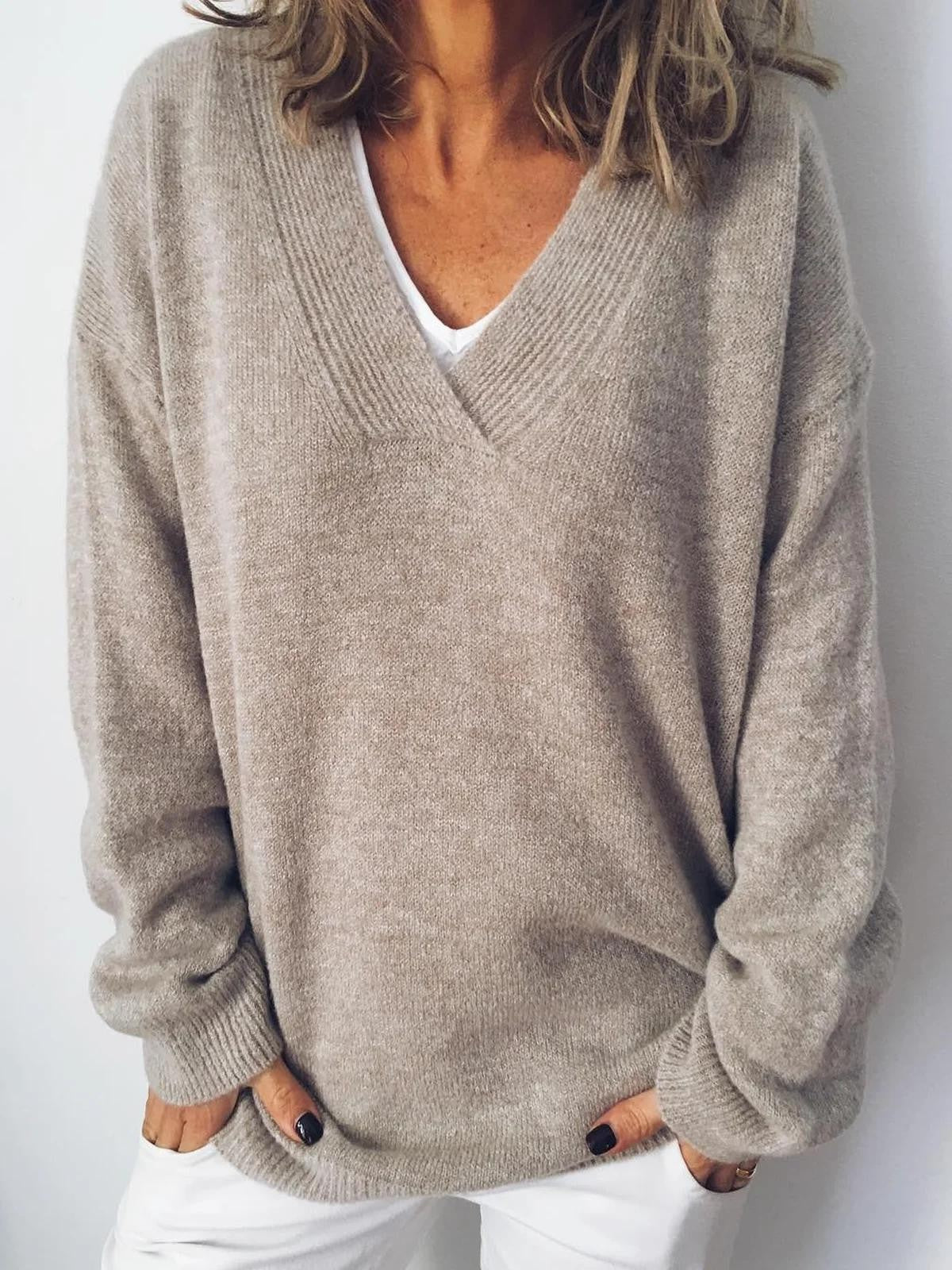 Women knit V-neck long sleeve sweater relaxed fit in apricot