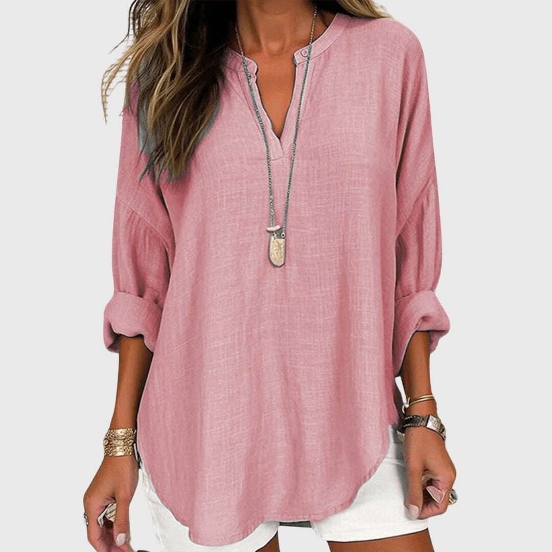 Women's flowy beach shirt with long sleeves and round neckline, relaxed fit